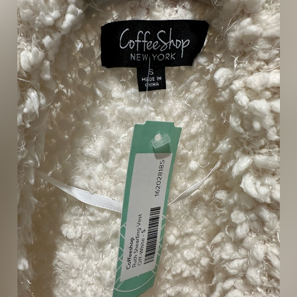 Coffee Shop Ruth Shearling Vest - Picture 2 of 3
